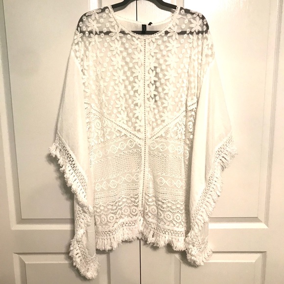 ravel Other - NWT White Flower Cotton Fringe Beach Swim Cover